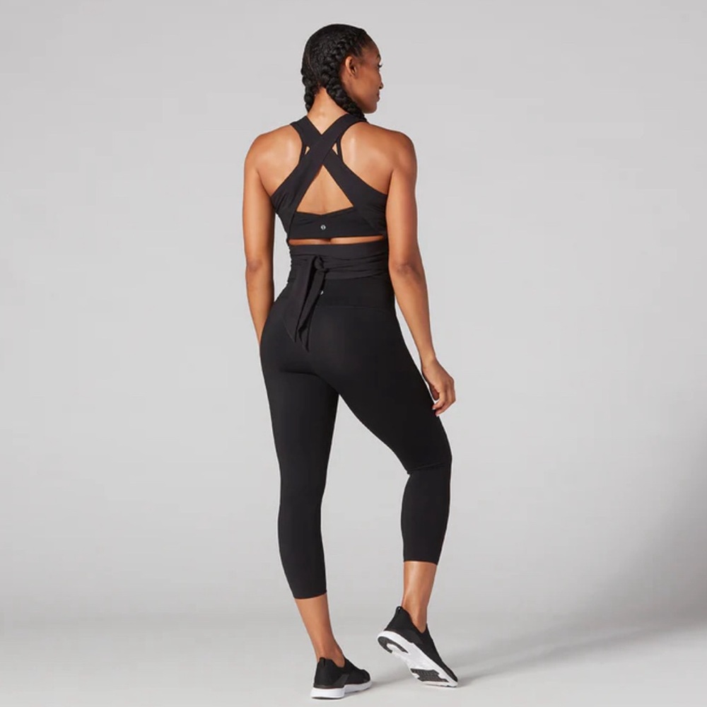 NWT Tavi Tank Wrap Around